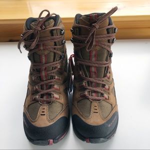 Mammut NWT hiking boots women’s 8 Granite GTXLS